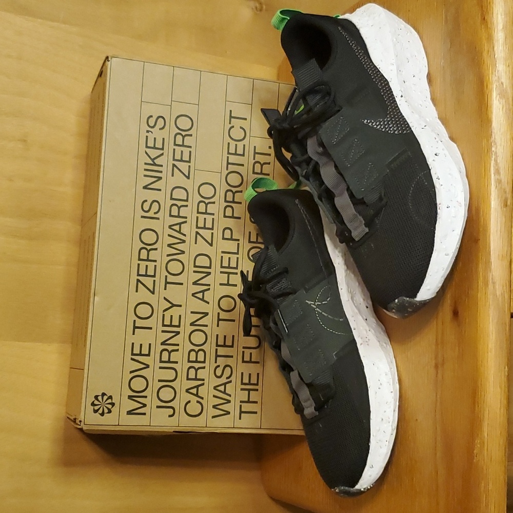Nike Crater Impact Sneakers sz 8.5M, worn once for a 10 minute walk! Perfect!